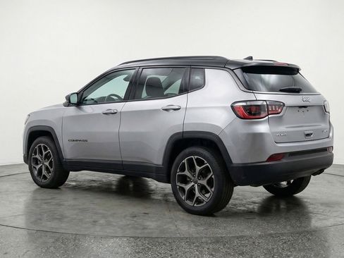 Used 2025 Jeep Compass Limited AWD/4WD image 6