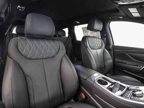 Used 2023 Hyundai Santa Fe Calligraphy image 32