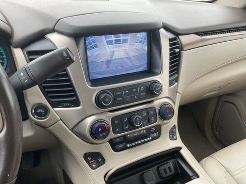 Used 2019 GMC Yukon Denali w/ Enhanced Security Package AWD/4WD image 15