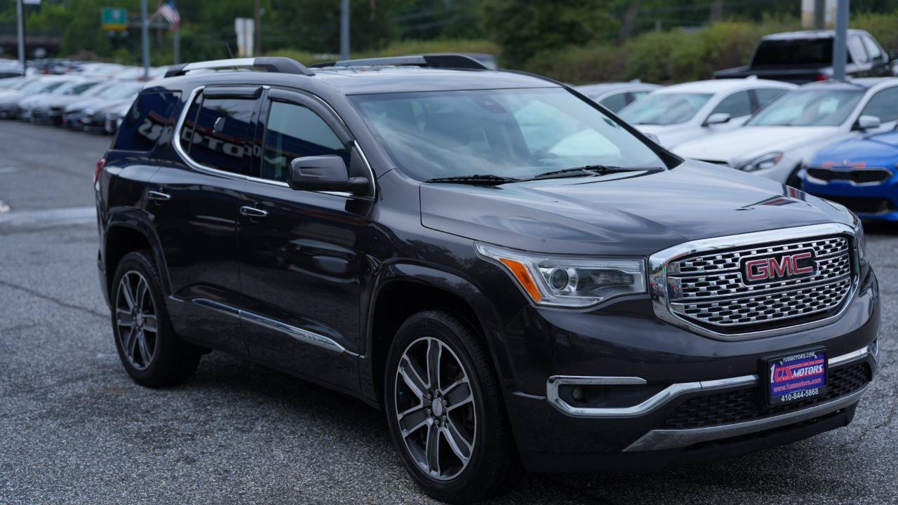 Used 2018 GMC Acadia Denali AWD/4WD image 3