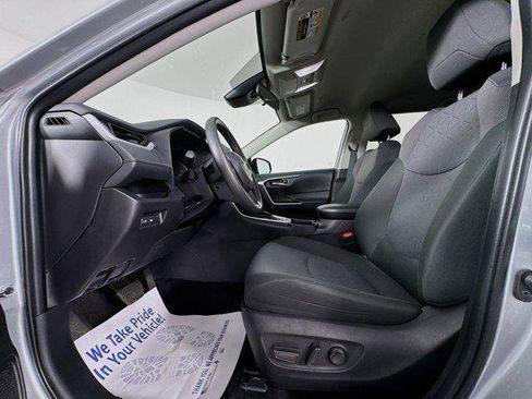 Certified 2025 Toyota RAV4 XLE AWD/4WD image 19