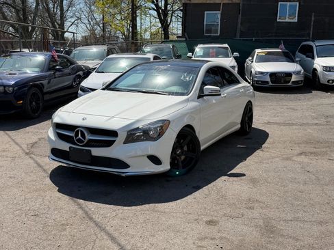 Used 2018 Mercedes-Benz CLA 250 4MATIC image 2