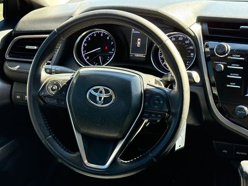 Used 2020 Toyota Camry SE FWD image 13