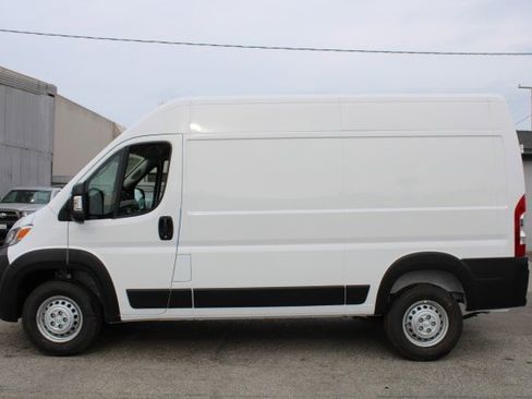 New 2026 RAM ProMaster 1500 w/ Convenience Group image 7