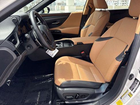 Certified 2025 Lexus ES 350 w/ Premium Package FWD image 11