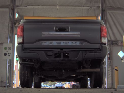 Used 2019 Toyota Tacoma SR RWD image 13