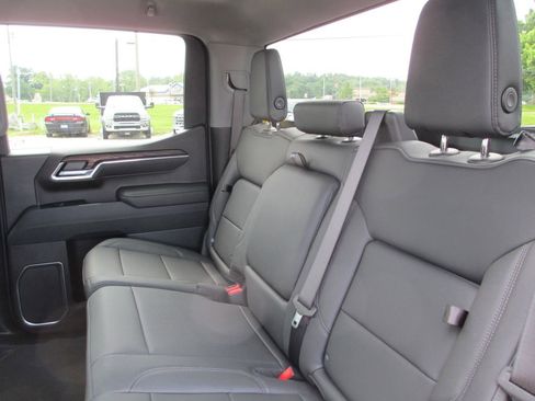 New 2026 GMC Sierra 1500 SLT w/ SLT Premium Package AWD/4WD image 14
