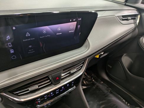 Used 2024 Buick Encore GX Avenir w/ Avenir Convenience Package image 10