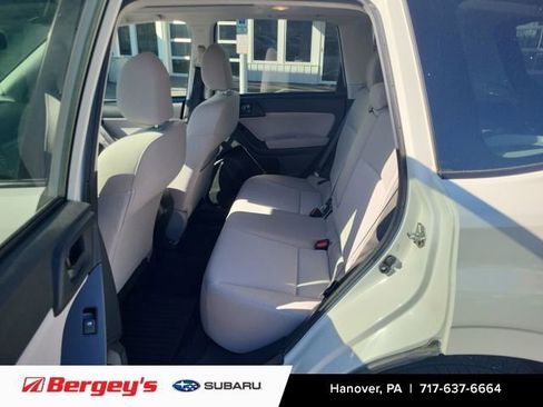 Used 2015 Subaru Forester 2.5i Premium image 9