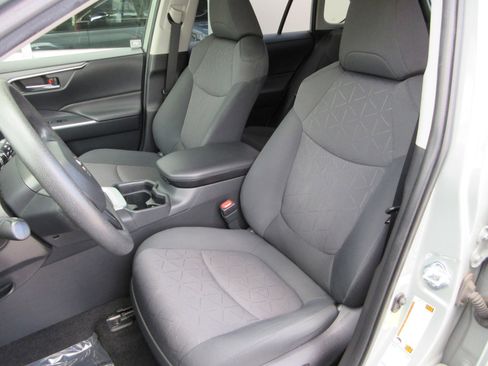 Used 2019 Toyota RAV4 XLE w/ Convenience Package AWD/4WD image 31