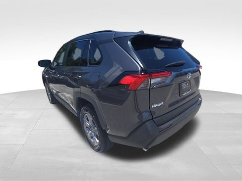 Used 2024 Toyota RAV4 XLE AWD/4WD image 7