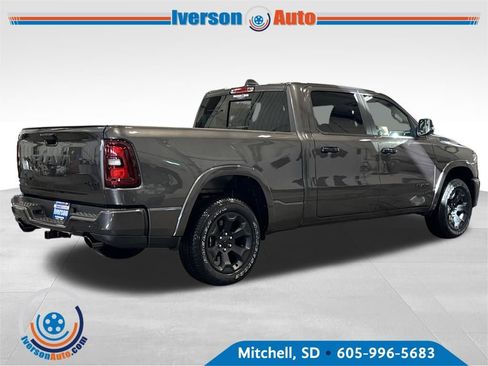 New 2026 RAM 1500 4x4 Crew Cab image 8