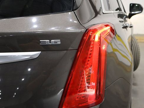 Used 2019 Cadillac XT5 Luxury image 50