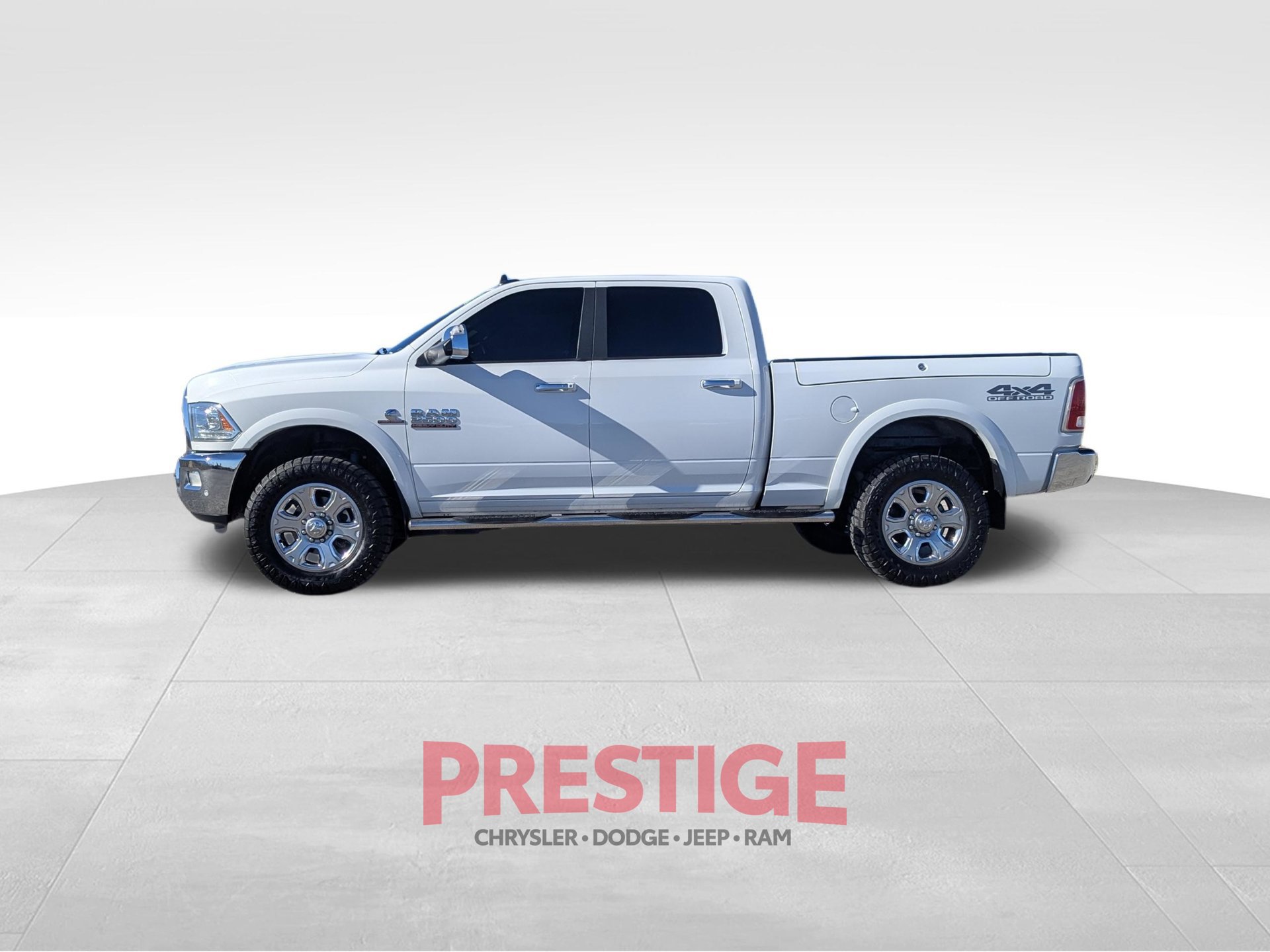 Used 2018 RAM 2500 Laramie w/ Off Road Package AWD/4WD image 14