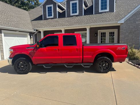 Used 2015 Ford F250 Lariat w/ Lariat Ultimate Package image 3