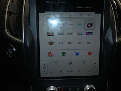 Used 2023 Ford Edge SEL AWD/4WD image 15