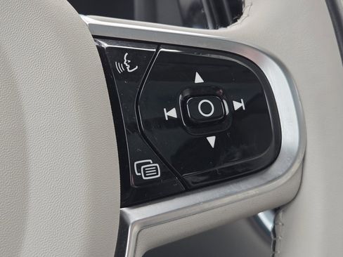 Certified 2024 Volvo V60 B5 Cross Country Plus image 21