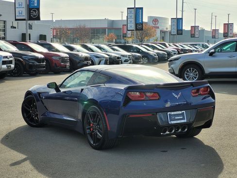 Used 2017 Chevrolet Corvette Stingray Coupe w/ 1LT image 7