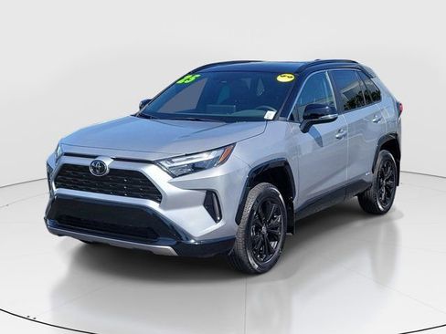 Used 2025 Toyota RAV4 XSE w/ Weather Package AWD/4WD image 30