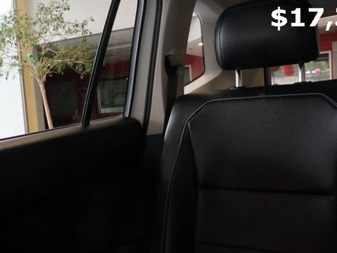 Certified 2021 Volkswagen Tiguan SE image 55