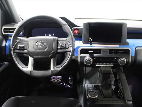 Certified 2025 Toyota Tacoma TRD Sport AWD/4WD image 12