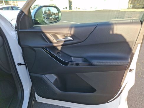 Used 2026 Chevrolet Equinox LT w/ Convenience Package II image 21