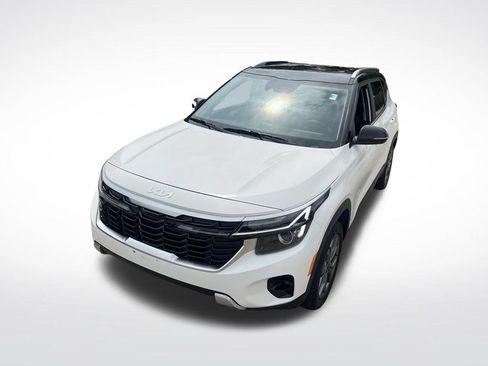 Certified 2024 Kia Seltos S AWD/4WD image 39