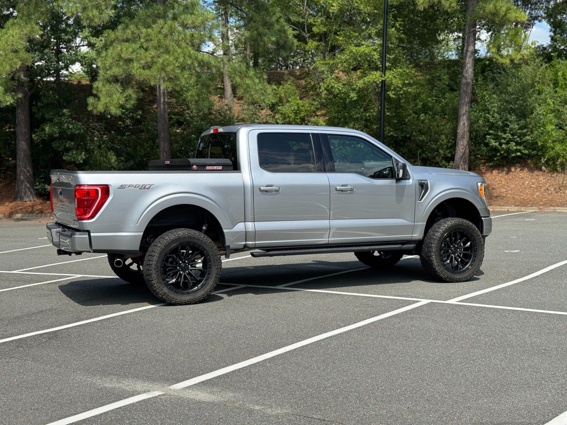 Used 2022 Ford F150 XLT w/ Equipment Group 302A High AWD/4WD image 14