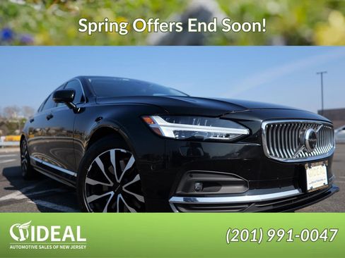 Used 2023 Volvo S90 B6 Plus image 1