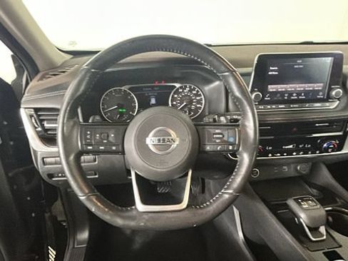 Used 2021 Nissan Rogue SV AWD/4WD image 15