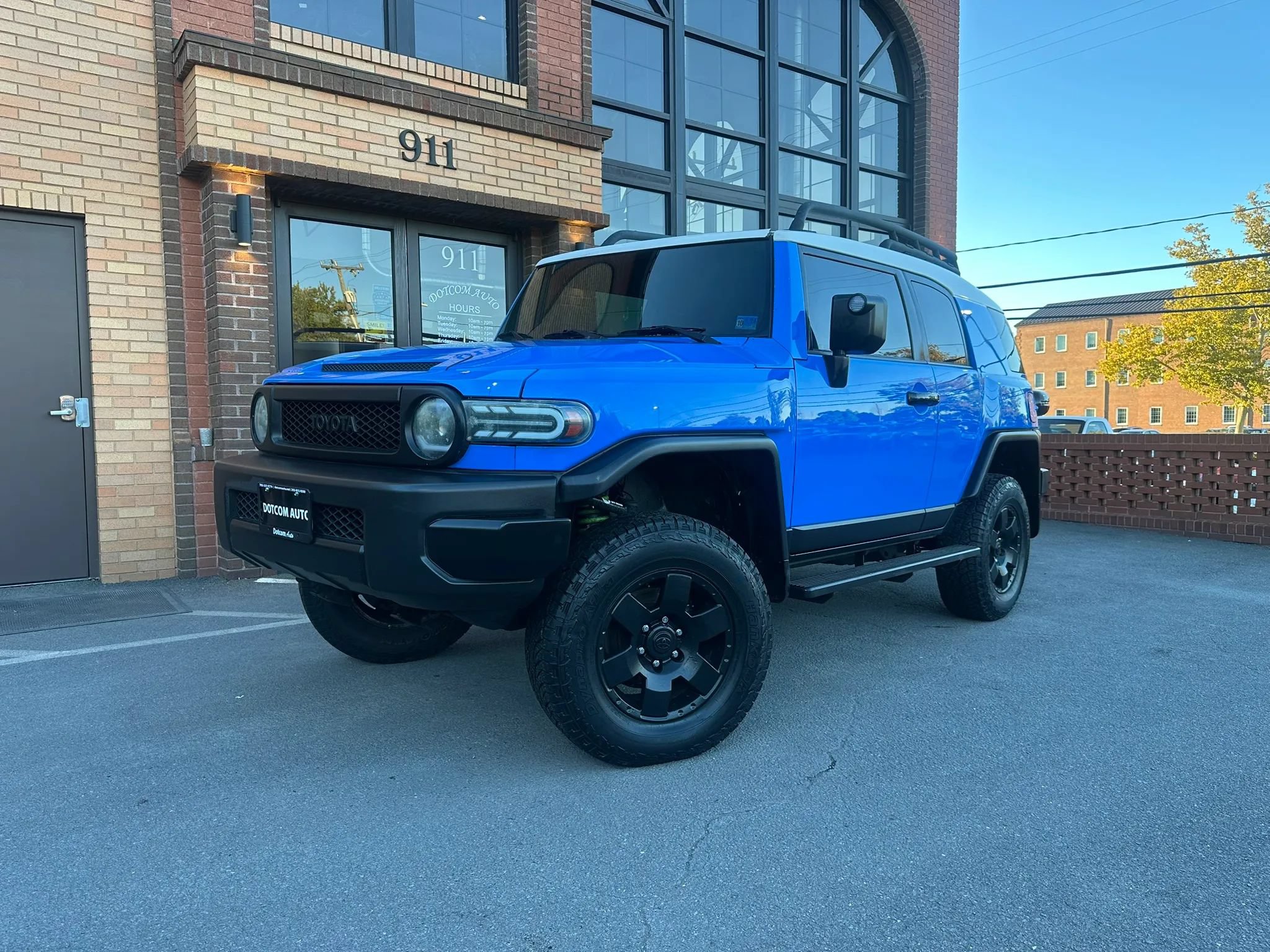Used 2007 Toyota FJ Cruiser 4WD w/ Convenience Pkg image 2