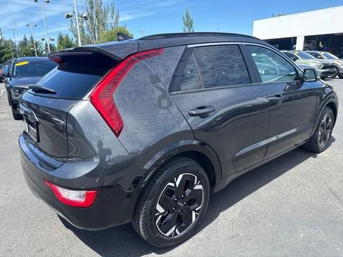 Certified 2023 Kia Niro Wind w/ Wind Preserve Package FWD image 6