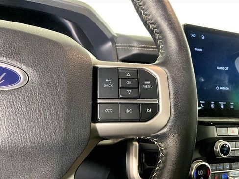Used 2023 Ford Expedition XLT AWD/4WD image 24