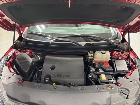 Used 2024 Buick Enclave Essence w/ Sport Touring Edition image 43