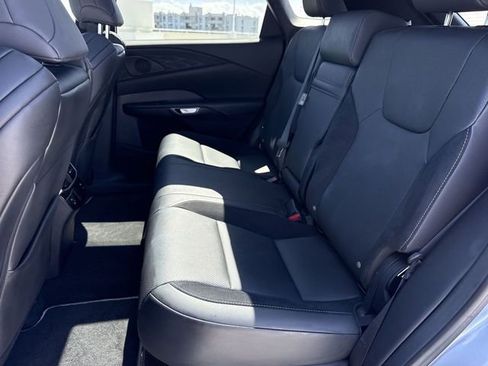 Used 2024 Lexus RX 500h F Sport w/ Cold Area Package AWD/4WD image 23