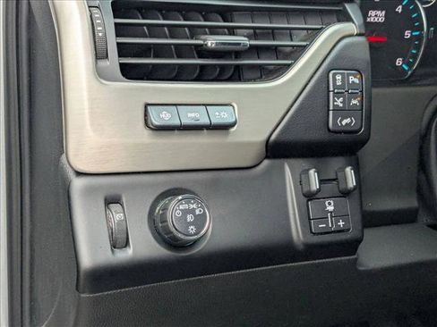 Used 2019 GMC Yukon Denali w/ Denali Ultimate Package image 11