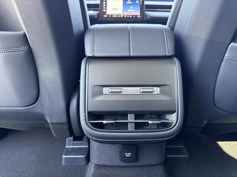 New 2026 Lincoln Nautilus Premier w/ Equipment Group 102A AWD/4WD image 16