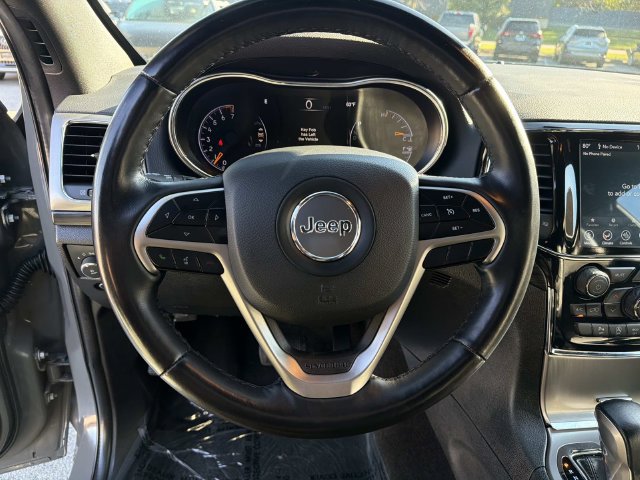 Used 2022 Jeep Grand Cherokee Laredo X AWD/4WD image 19