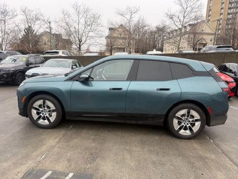 Used 2023 BMW iX xDrive50 w/ Convenience Package image 5
