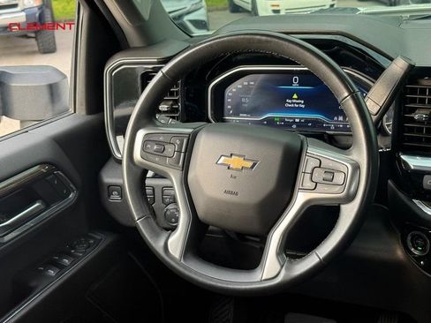 Used 2024 Chevrolet Silverado 2500 LT AWD/4WD image 14