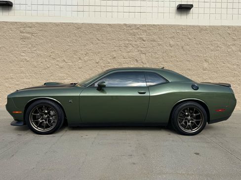 Used 2020 Dodge Challenger R/T Scat Pack RWD image 3
