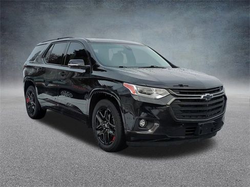 Certified 2018 Chevrolet Traverse Premier w/ Redline Edition image 3