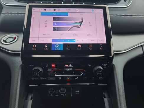 New 2025 Jeep Grand Cherokee L Limited w/ Trailer Tow Package image 23