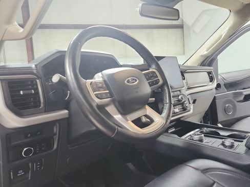 Used 2024 Ford Expedition Max XLT AWD/4WD image 18