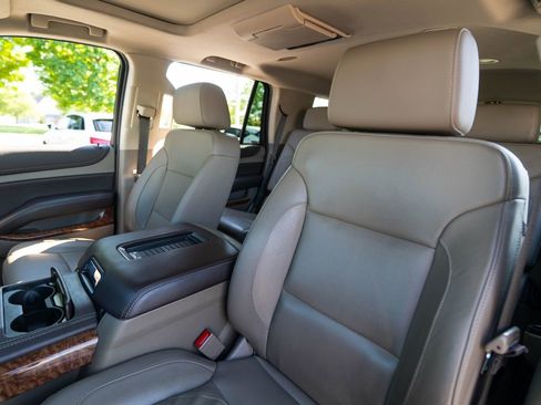 Used 2020 Chevrolet Tahoe Premier AWD/4WD image 7