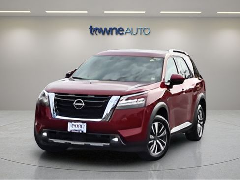 Used 2022 Nissan Pathfinder SL AWD/4WD image 9