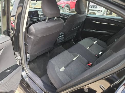Used 2025 Toyota Camry LE FWD image 27
