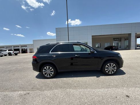 Used 2020 Mercedes-Benz GLE 350 4MATIC w/ Premium Package image 4