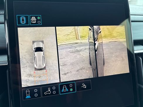 New 2026 GMC Acadia Elevation image 25