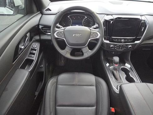 Certified 2023 Chevrolet Traverse RS image 34